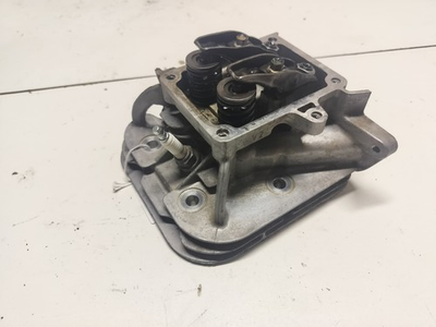 #ad 593839 BRIGGS AND STRATTON ENGINE CYLINDER HEAD $119.99