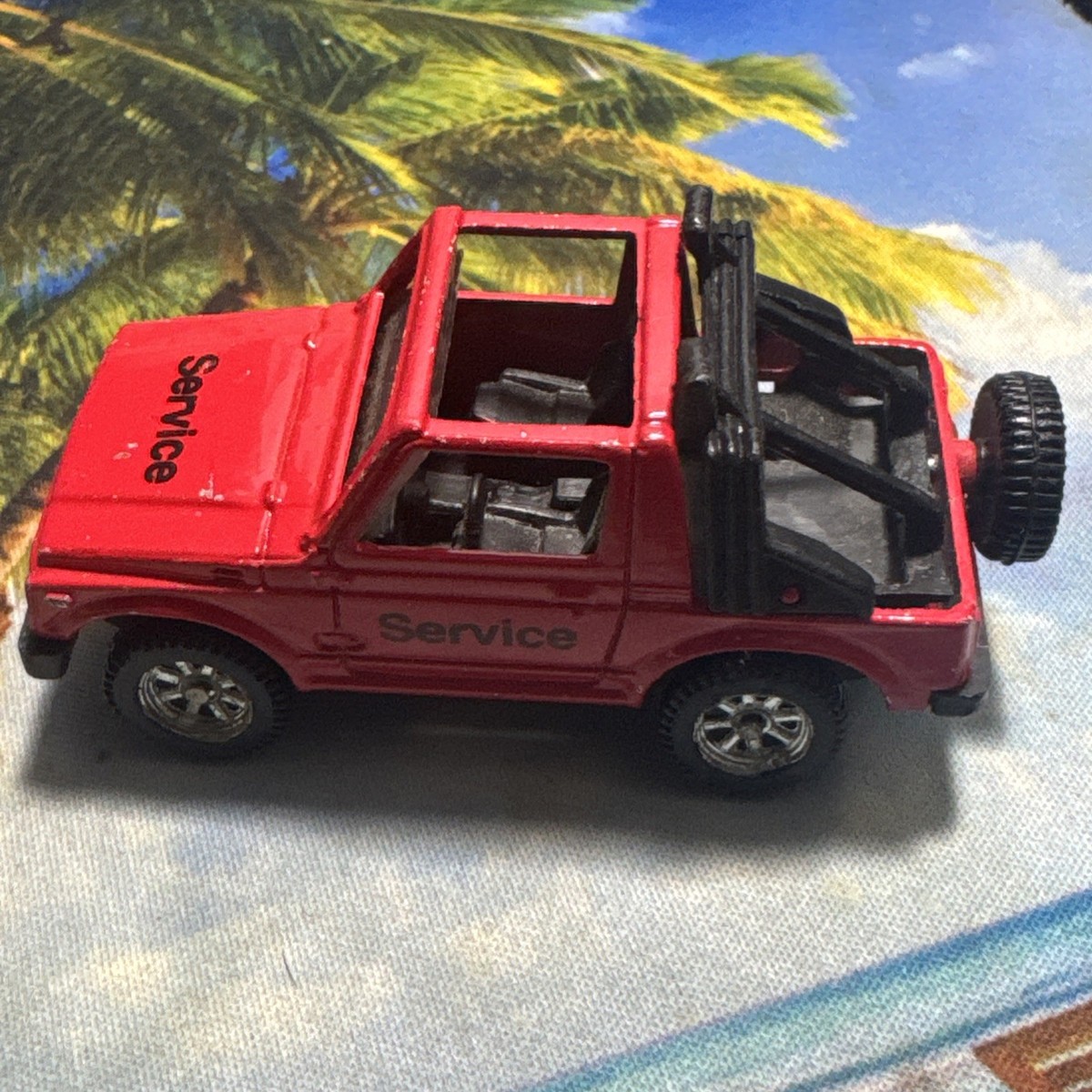 Vintage Maisto Suzuki Samurai SJ4130 Red 1:64 Diecast Toy Car