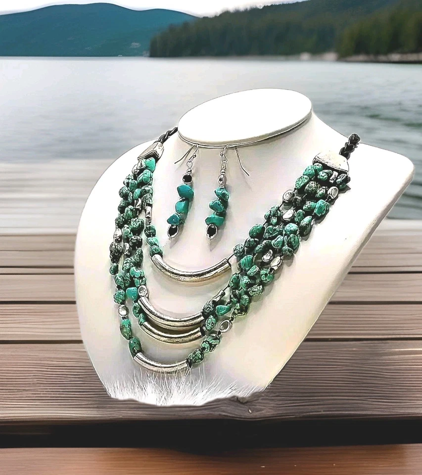 Collar RLM Soho Fantástico Tono Plata, Turquesa, 11"L + Pendientes 2"L Foto 3 de 4