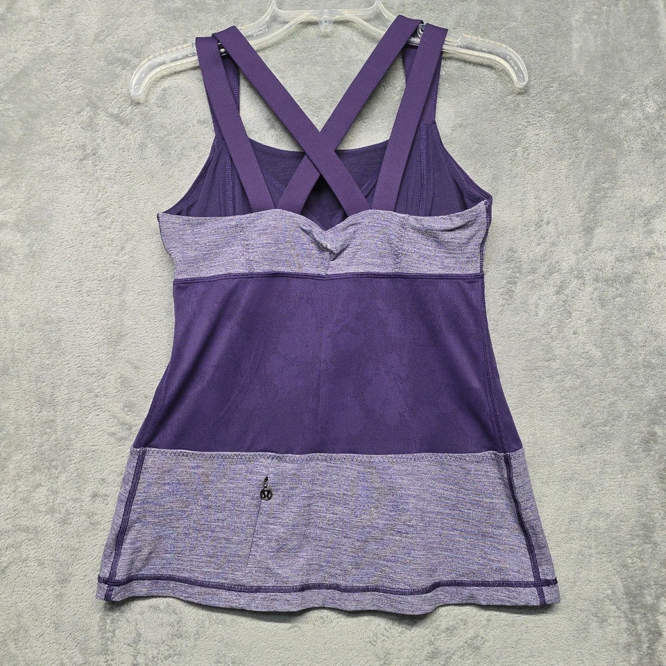 Lululemon Top 女式 8 码紫色内置胸罩运动背心普拉提瑜伽锻炼 — 第 2/4 张图片