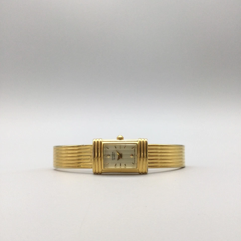 Reloj Citizen Cuarzo Mujer 14mm Tono Dorado Tank 5421-S65688 Batería Nueva 6.25" Foto 4 de 4