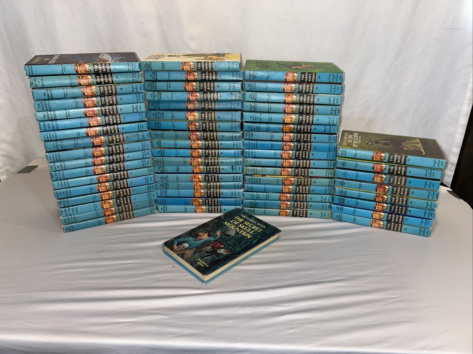 Hardy Boys Complete Set Series 1-58 Matte Hardcover Lot&Extra #27 Used Shape