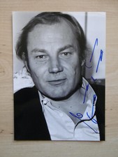 Klaus Maria Brandauer autograph signed 13x18 press picture B/W