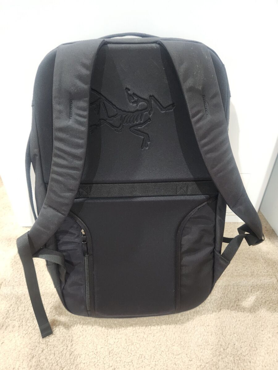 Arc'teryx Blade 28 Urban Travel Backpack Laptop Padded Multi Arc'teryx Blade 28 Urban Travel Backpack Laptop Padded Multi
