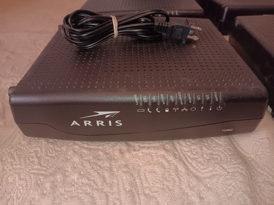 Módem router gateway cable inalámbrico Arris TG862G DOCSIS 3.0 sin probar Foto 2 de 4