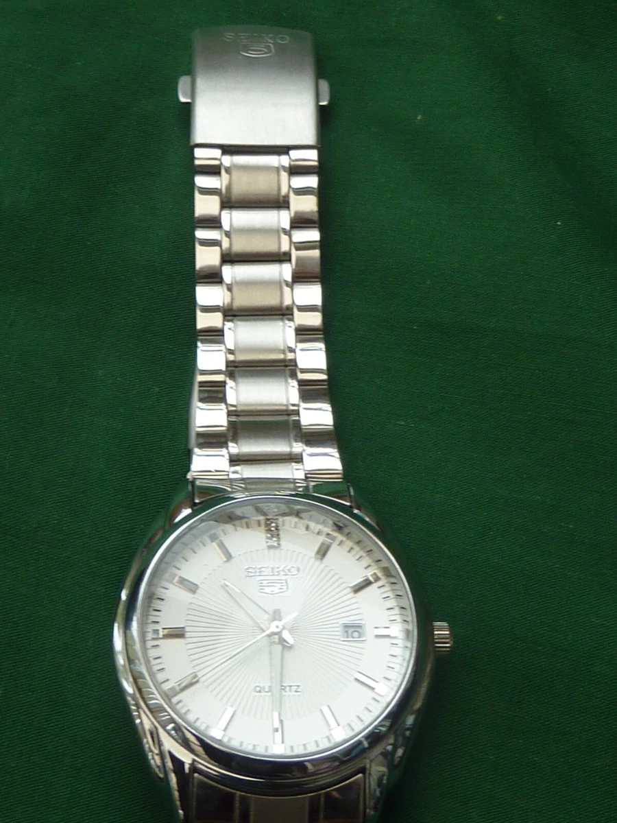 Seiko 5 quartz clearance watch