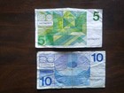 NETHERLANDS 1973 5 Gulden & 1968 Ten Gulden Note — photo 2