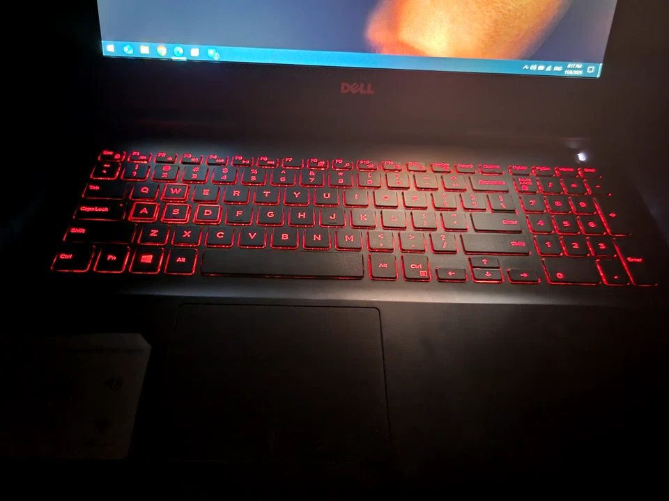 Dell Inspiron 15 7567 Gaming Laptop i5-7300HQ GTX1050Ti 16GBRAM 756GB SSD Win 10 - Image 4 of 4