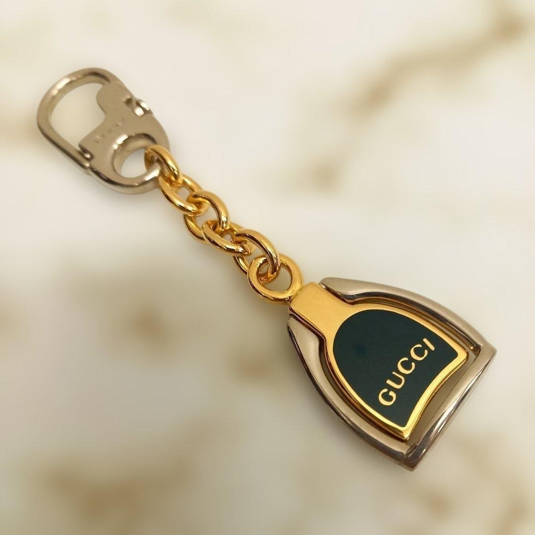 Authentic Gucci KeyRing Charm in Silver Gold