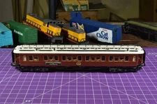 TRIX HO Passenger Car 43393 Orient Express Sleeping Car Lighted, track ready