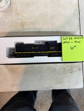 HO scale model railroading, engines, cars, parts Lot-62