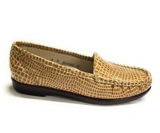 SAS Simplify Beige Croc Loafer Slip On Shoe 1556-200 Size 9.5 N Made in the USA