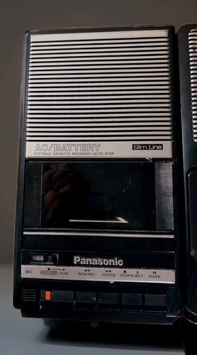Vintage Panasonic Slimline Cassette Recorders RQ-2104 And RQ-2102 AC/DC - Bild 2 von 5