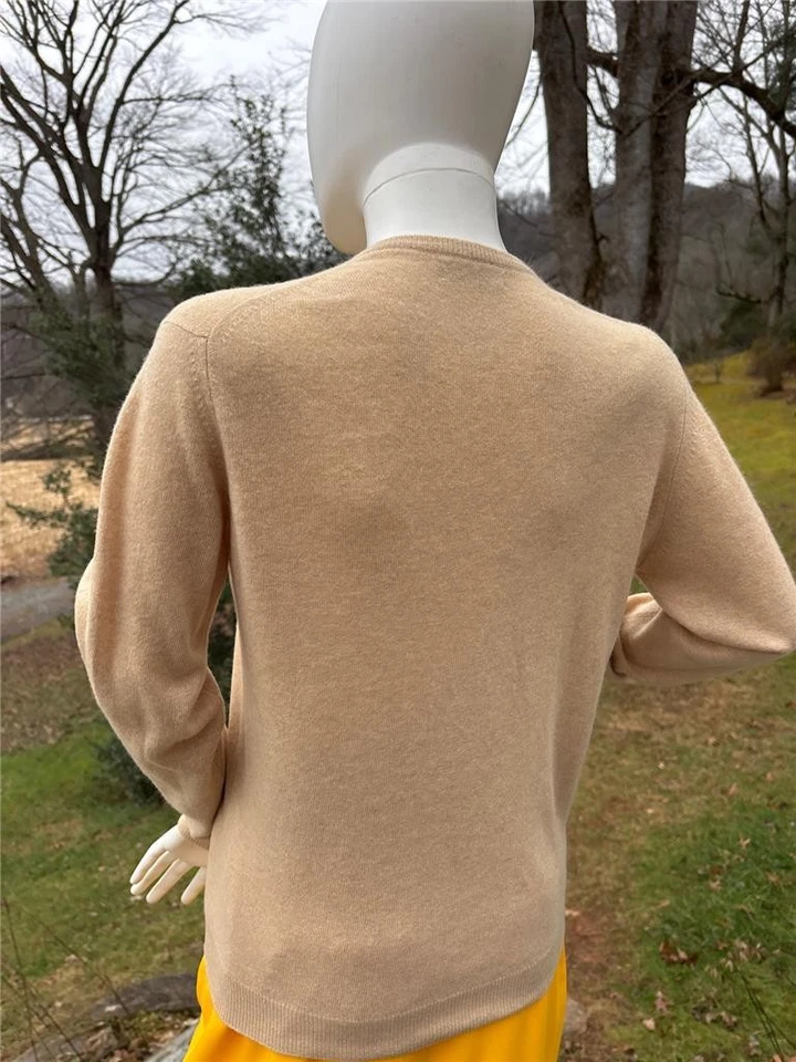 Cárdigan de cachemir vintage Pringle of Scotland color arena talla 36/pequeño Foto 3 de 4