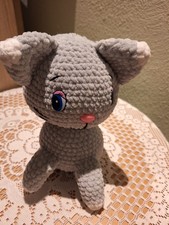Stofftier selbst gehäkelt Amigurumi Katze ca. 23 cm groß 