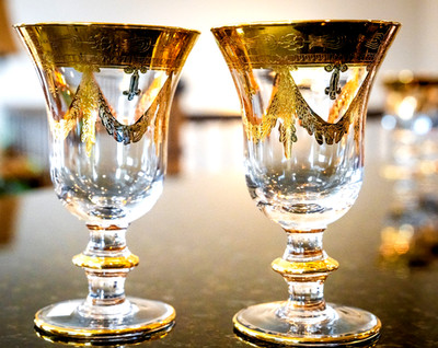Set(s) of 2 Arte Italica Vetro Gold 5 5/8'' Wine Glasses