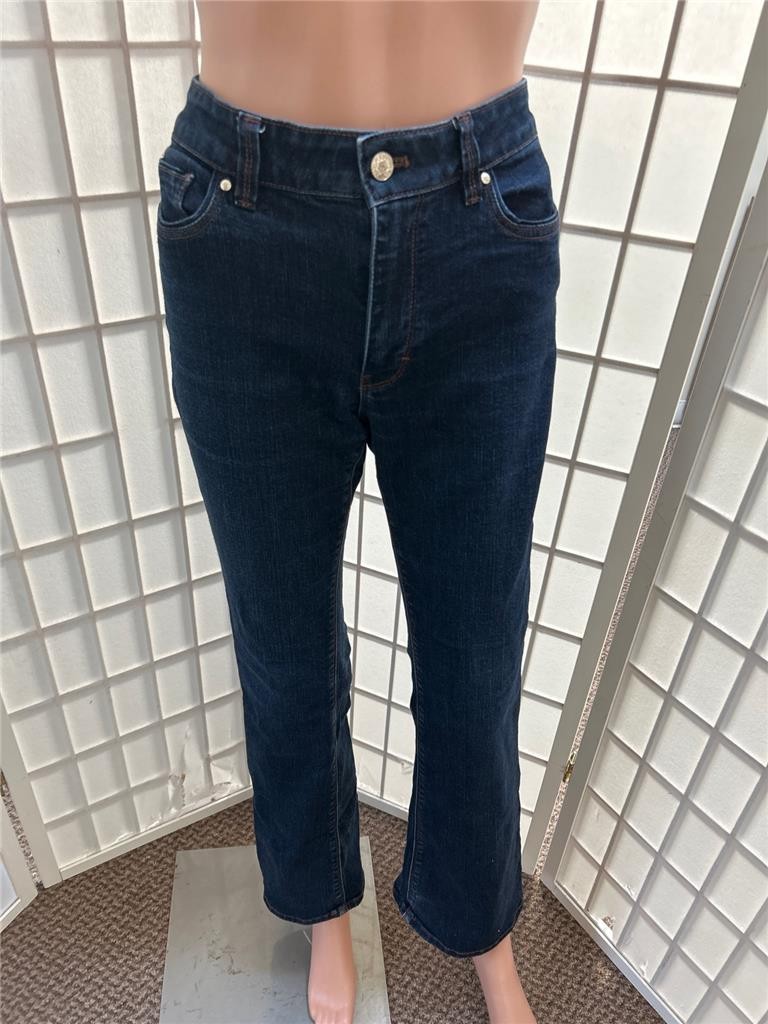 Women's Black White House Black Market 8S Skinny Flared Dark