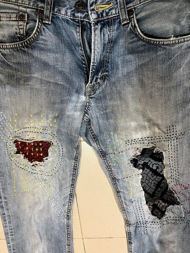 Upcycled Jeans | Size 30 | Songket Patchwork | Sashiko |Japan Hand Stitch Denim - Picture 20 of 24