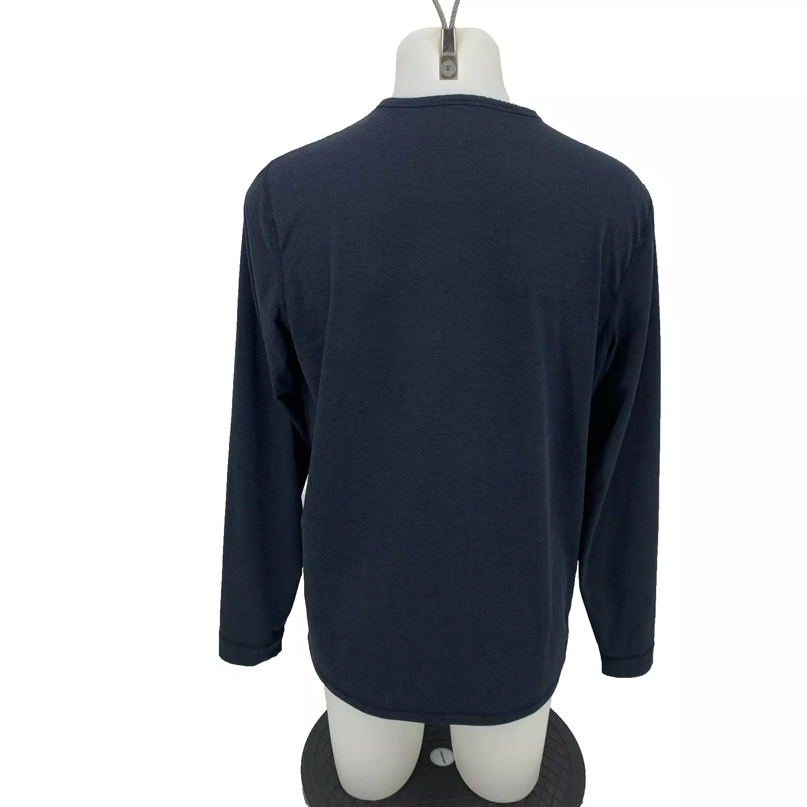 vuori ease henley long sleeve athletic performance shirt