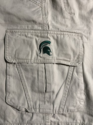 Michigan State Spartans Mens 34 Chiliwear Khaki Beige Cargo Pocket Shorts VGUC - Picture 2 of 24
