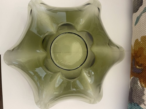 Gorgeous Duncan Miller Canterbury Vintage X-Large Ruffled Green Glass Bowl 10.5” - Picture 3 of 6