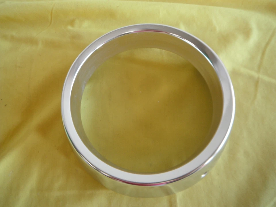 NOS 1968 Mercury Comet HEADLIGHT Door BEZEL fomoco C8GY-13064-A Foto 4 de 4