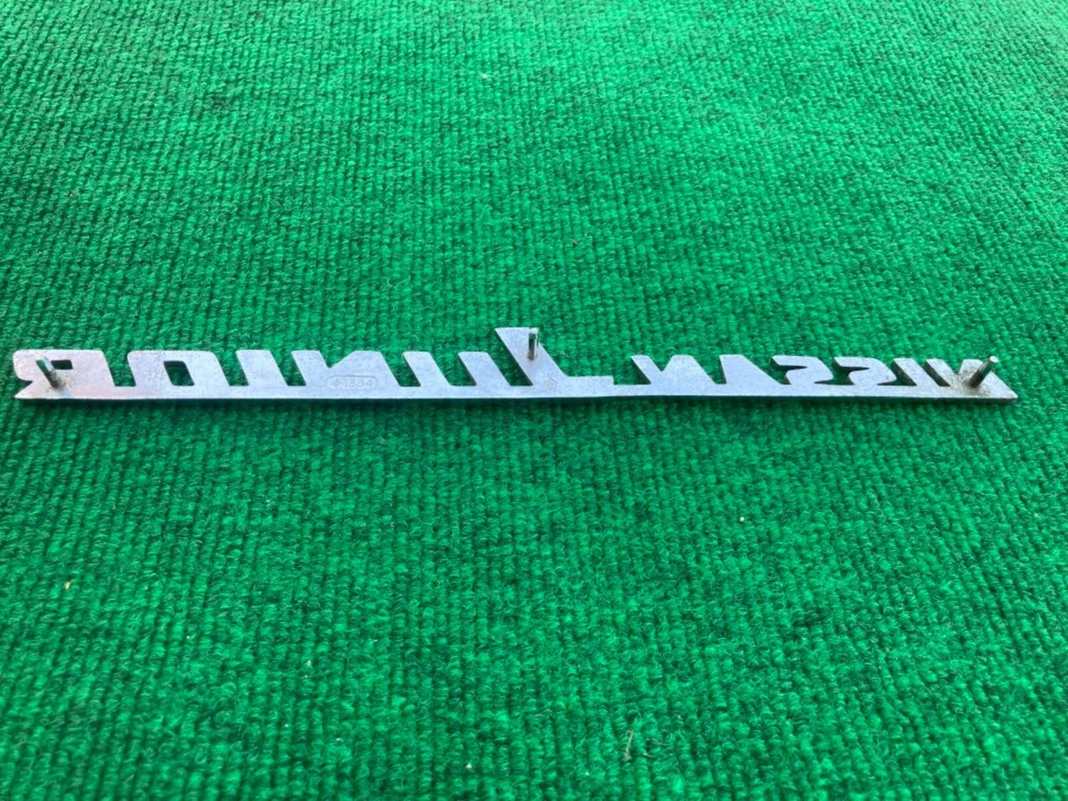JRロゴ ピンバッジ　Green NISSAN JUNIOR Q40 Q41 Pickup Truck LOGO Genuine Parts JAPAN
