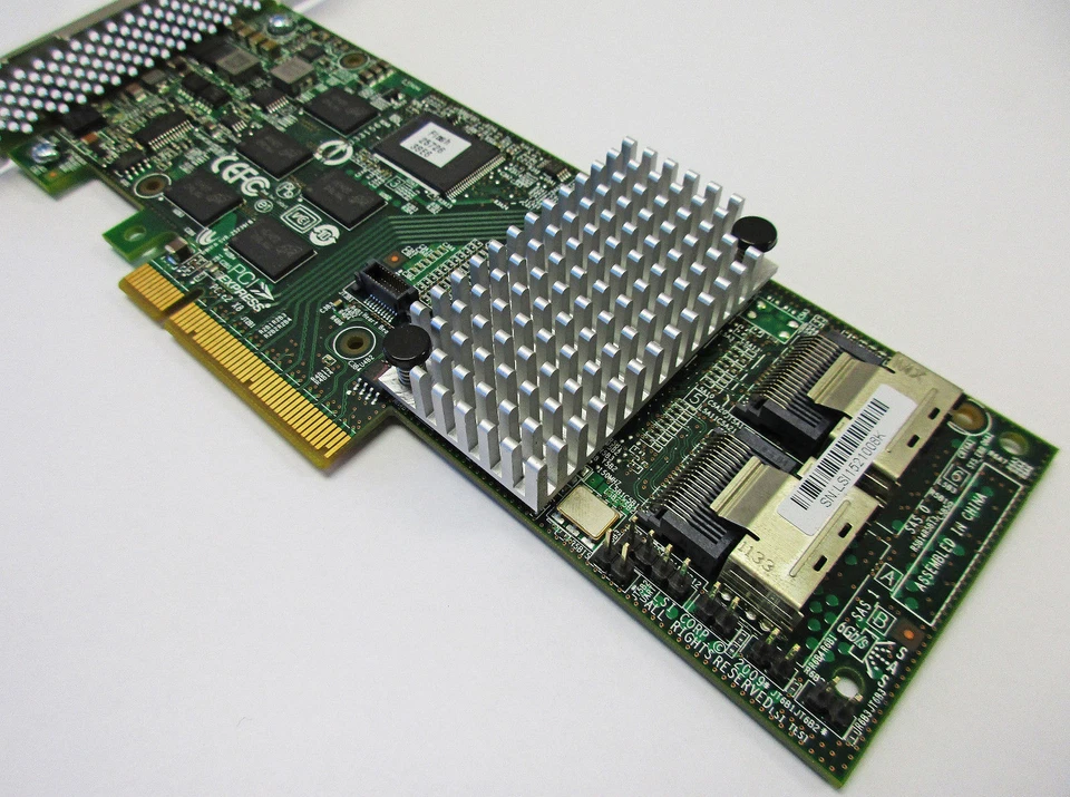 New LSI MegaRAID 9261-8i 8-port PCI-E 6Gb/s SATA/SAS RAID Controller Card - Image 3 of 4
