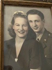 Vintage Photo Of US World War II Army Soldier And Wife In 9 X 7 Frame