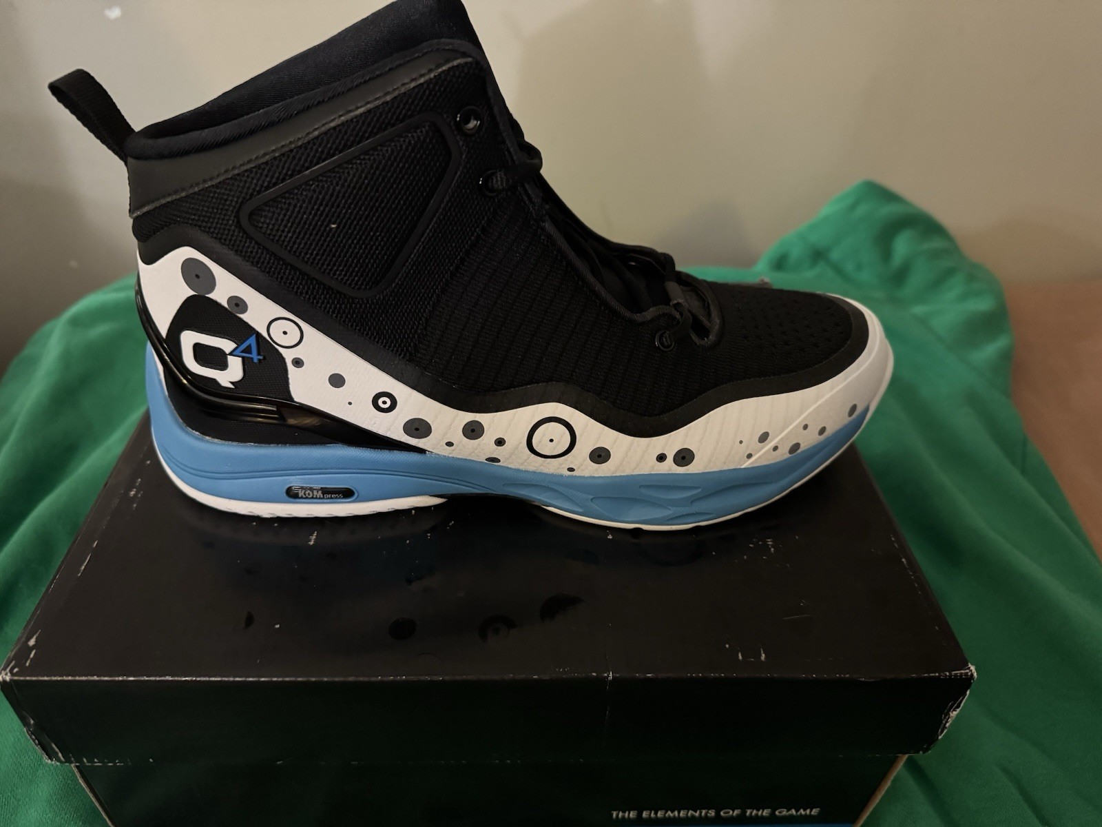 SAOLA Scarpe da baseball uomo Q4 "Aster White" misura 10m 10 nuove