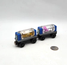 Thomas & Friends Wooden Railway Train Tank Engine Aquarium Cars Lot x2 GUC 2003
