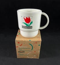 Tupperware Microwavable Stackable 9 oz Coffee/Tea Cup #2224 Tulip Best Grandma