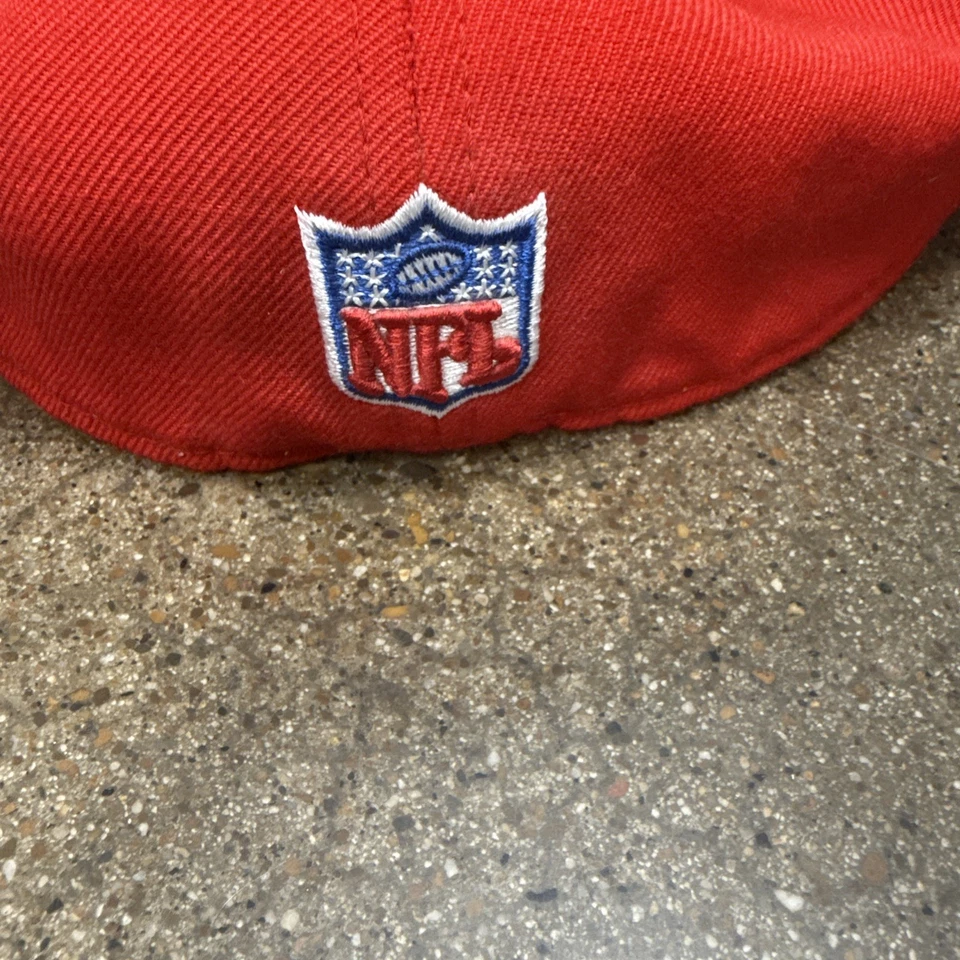 Vintage Buffalo Bills Fitted Hat Reebok On Field Puff Logo 90s Y2K Size 7 7/8 - Image 4 of 4