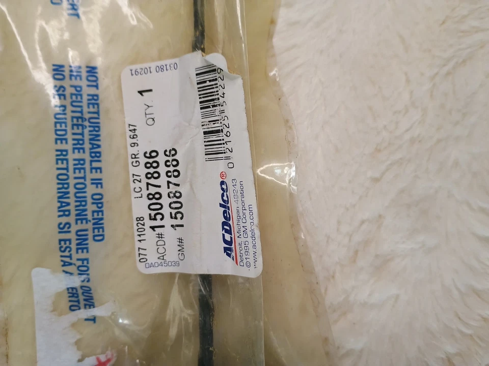 Antena AC Delco 15087886 para Chevy Olds Express Van SaVana Suburban Cutlass Foto 2 de 4