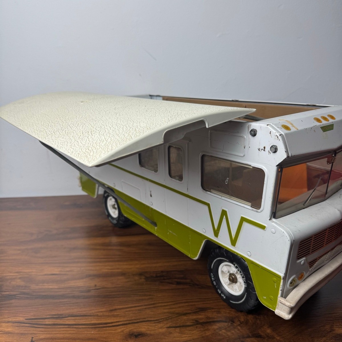 Vintage 1970s Tonka Winnebago Indian RV Motorhome Camper Pressed