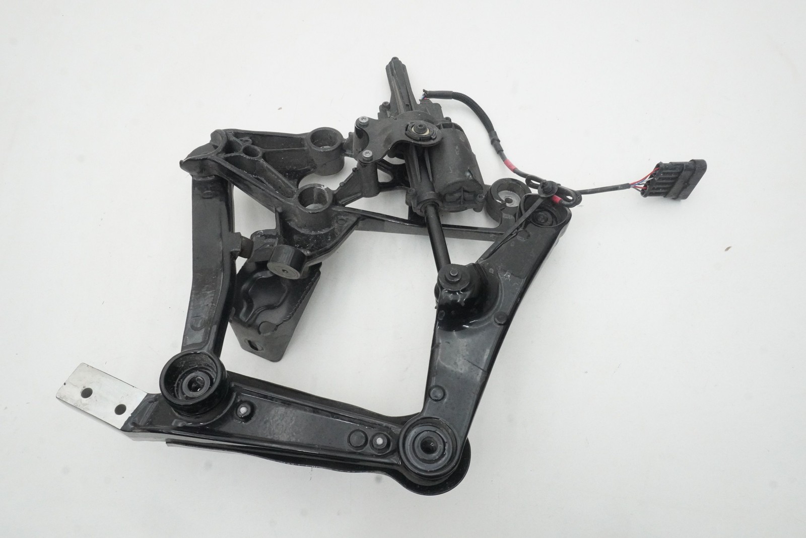 Rear Left Spoiler Wing Kinematics Hinge Actuator 793805 Ferrari 296 F171 *Note*