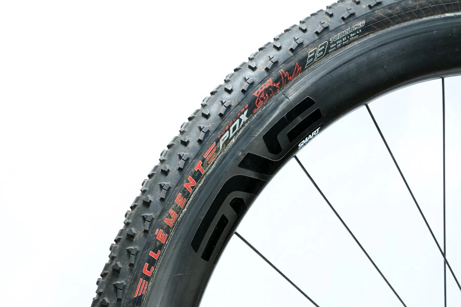 Juego de ruedas tubulares de carbono ENVE SES 3.4 Gen 1 DT Swiss 240 freno de llanta carbono 11s Foto 3 de 4