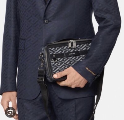 Versace herren  Tasche La Greca Signature Messenger Bag