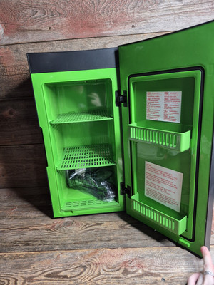 XBOX Series X Replica 8 Can Mini Fridge (Thermoelectric Cooler