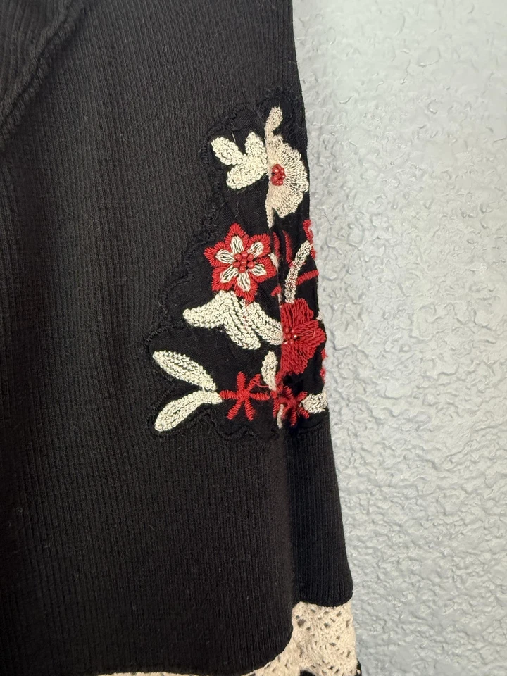 Top Free People Mujer Pequeño Bordado Boho Floral Manga Larga Crochet Foto 2 de 4