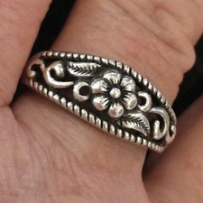 Sterling Silver Floral Band Ring Openwork Flower Design