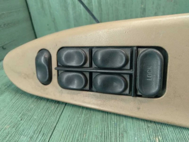 Interruptor de ventana principal izquierda Ford Escort Driver 2000-2002 con cable de bisel de ajuste Foto 4 de 4