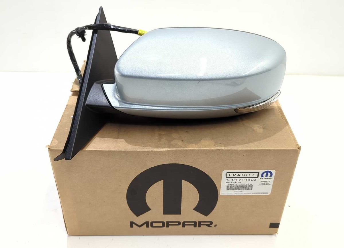 New OEM Genuine Chrysler Door Mirror 2012-2023 300 Memory Signal
