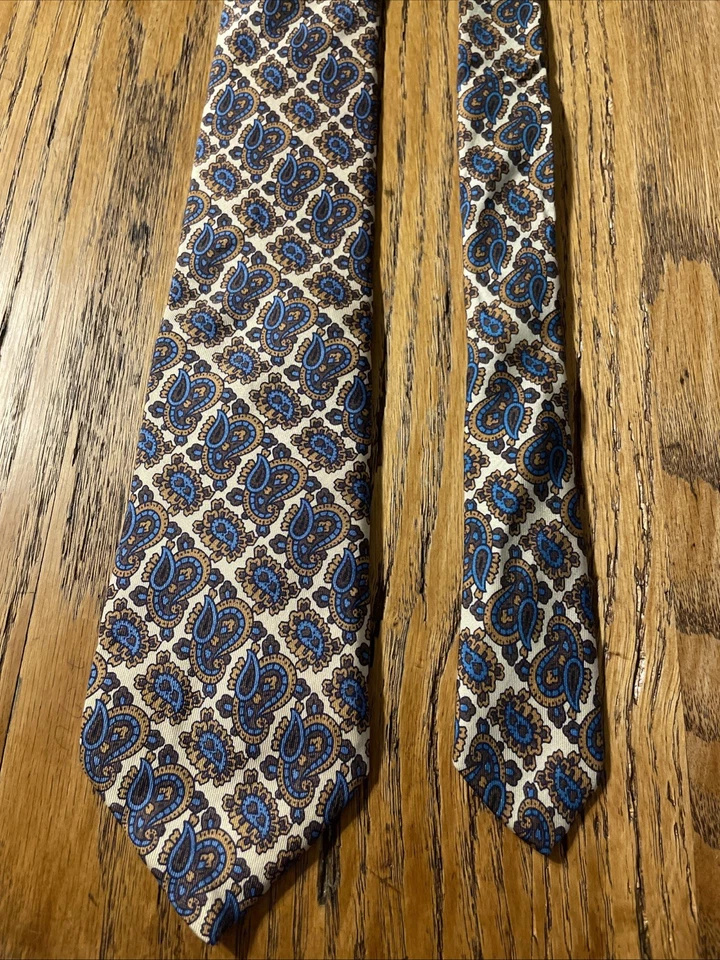 Corbata de seda vintage usada en excelente estado John Weitz por Birmania Paisley Repp EE. UU. Foto 4 de 4