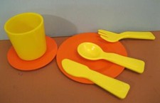 Vintage FISHER PRiCE 918 919 FUN W/ PLAY FOOD SINK/STOVE orange/yellow Dish Set
