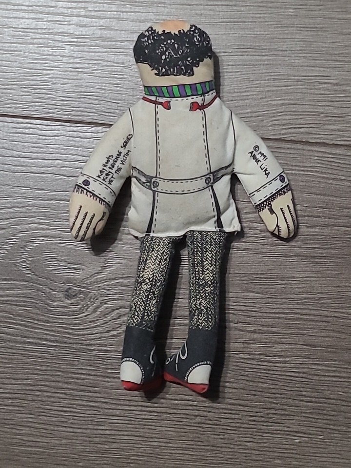 Vintage KITTY HOOKS Anne Lika Kitty Revenge Series Vet The Victim *See