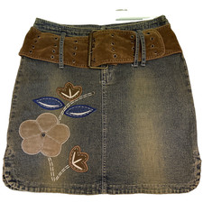 Vintage look stretch denim belted applique short skirt size 7