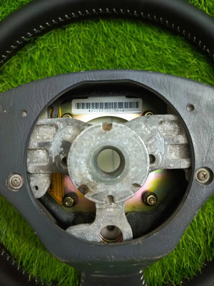 Volante Toyota Supra MK4 JZA80 BZ Touring, AE111 GT puntada blanca OEM Foto 4 de 4