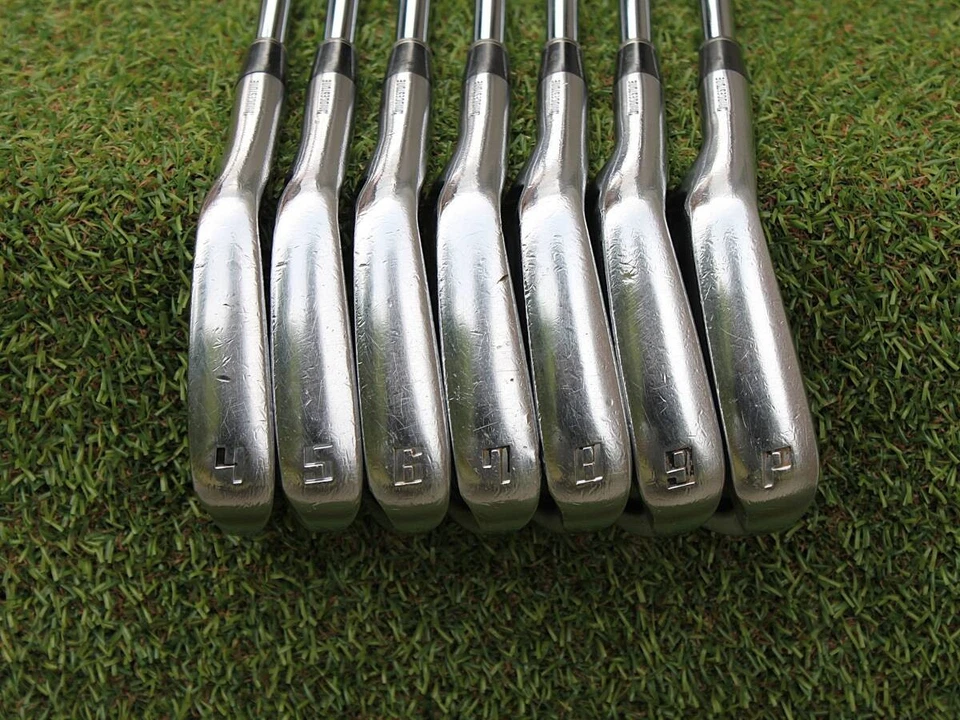 Bridgestone LH Iron TOURSTAGE X-BLADE 701 4-9.P DG Flex S200 Left Handed STORE - Image 2 of 4