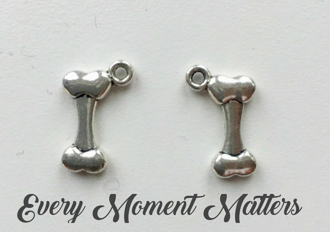 20 x Tibetan Silver DOG BONE DOG LOVER 17x11mm Charm Pendant